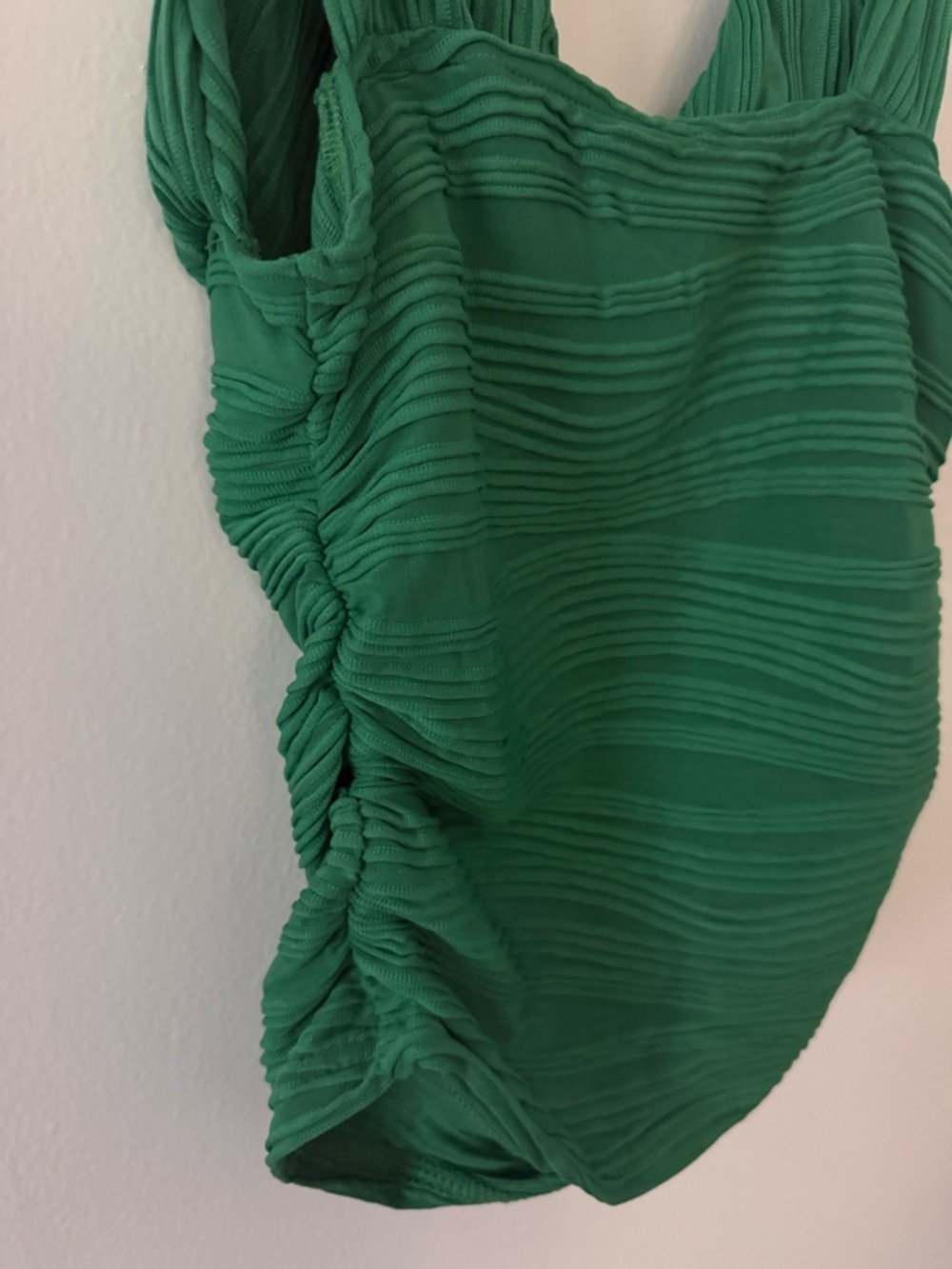 Green Ruched V-Neck Tank Top - Picture 4 of 4